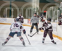 Ottawa Valley Titans v Barrie Jr Colts