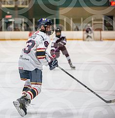 Ottawa Valley Titans v Barrie Jr Colts