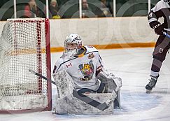 Ottawa Valley Titans v Barrie Jr Colts